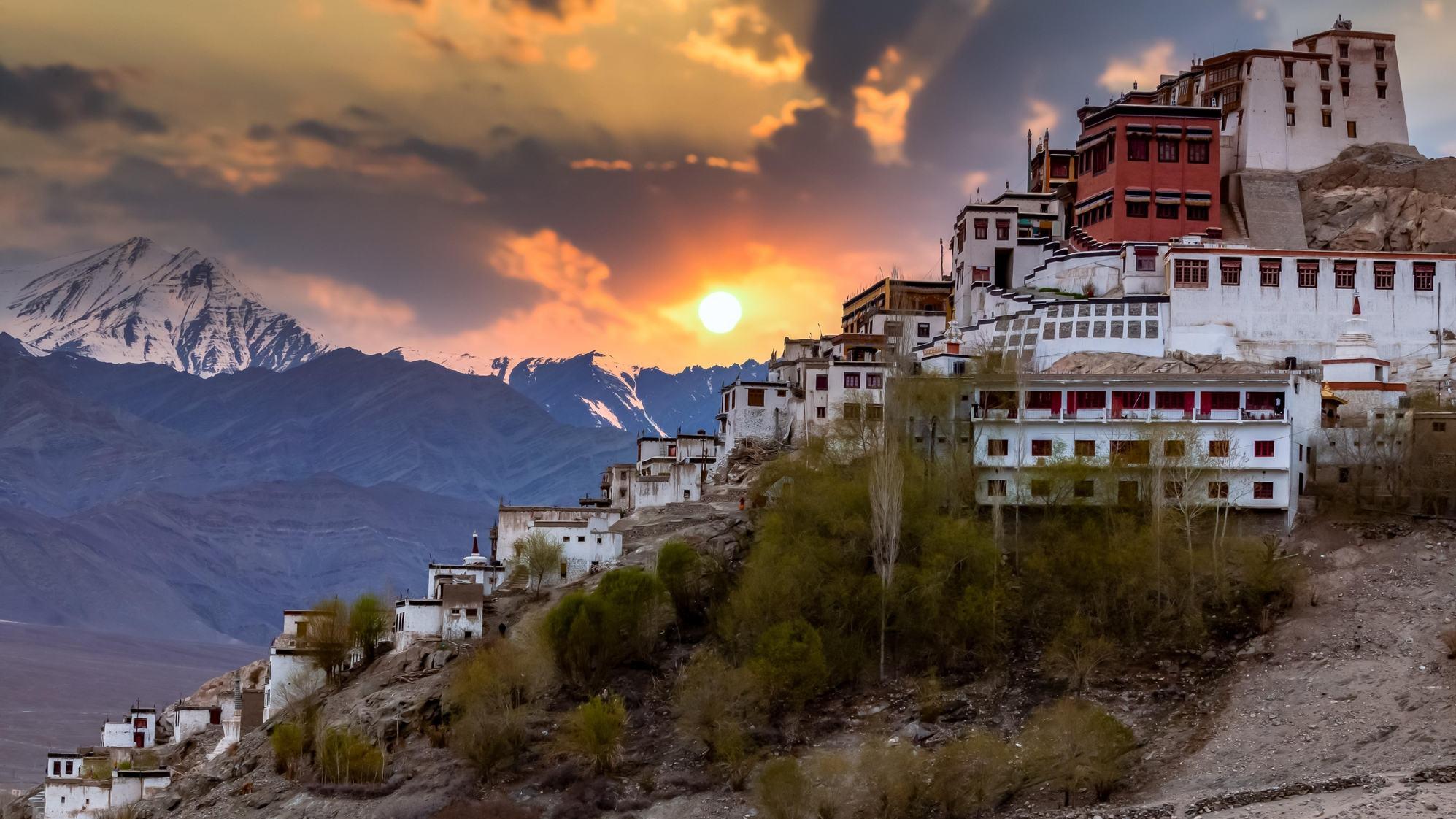 Image for Classic Leh Ladakh Pangong Lake Tour